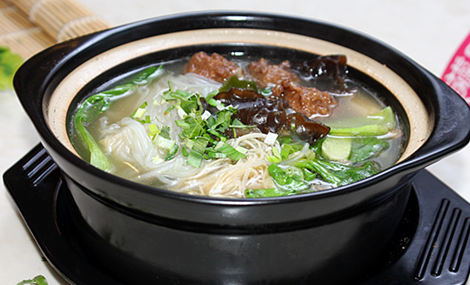 砂锅米线