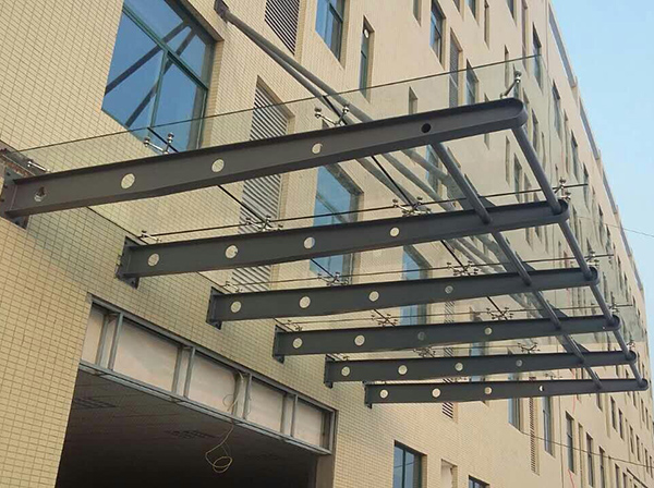 钢化玻璃栏杆钢化玻璃隔断钛金玻璃门肯德基门电动玻璃门