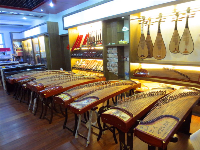 博艺盛琴行店铺实景