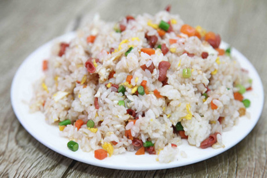鸭肠炒饭15元/份