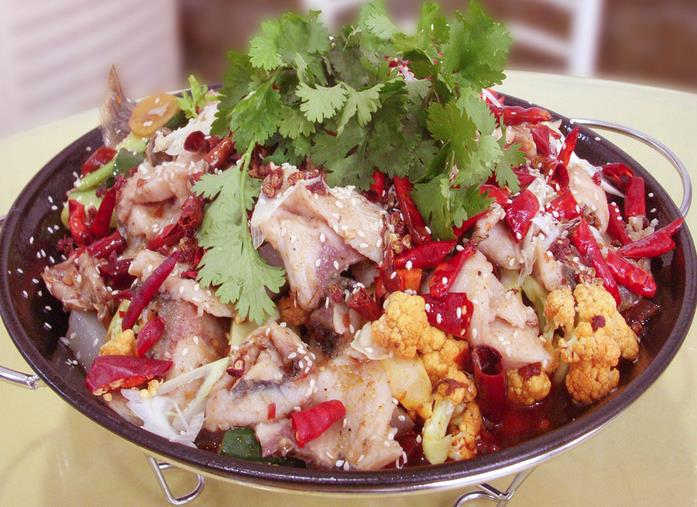 干锅黑鱼 38元/斤