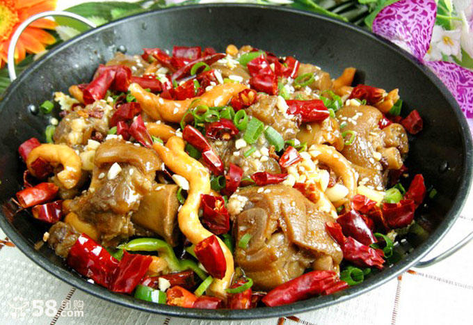 郝老三麻辣香锅,猪蹄锅,原价45元,现在只需39元,赶快行动吧!