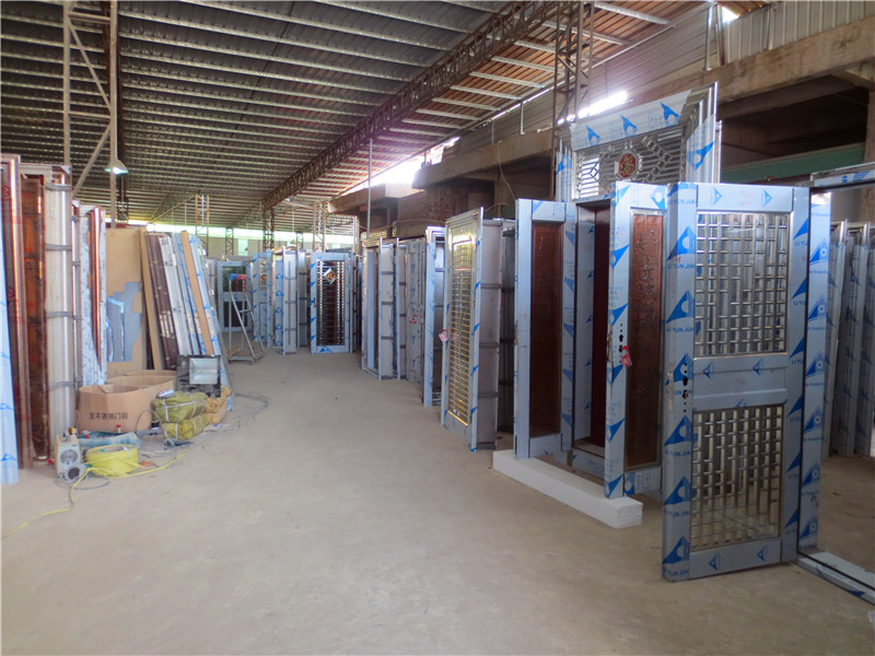 不锈钢门厂成品区