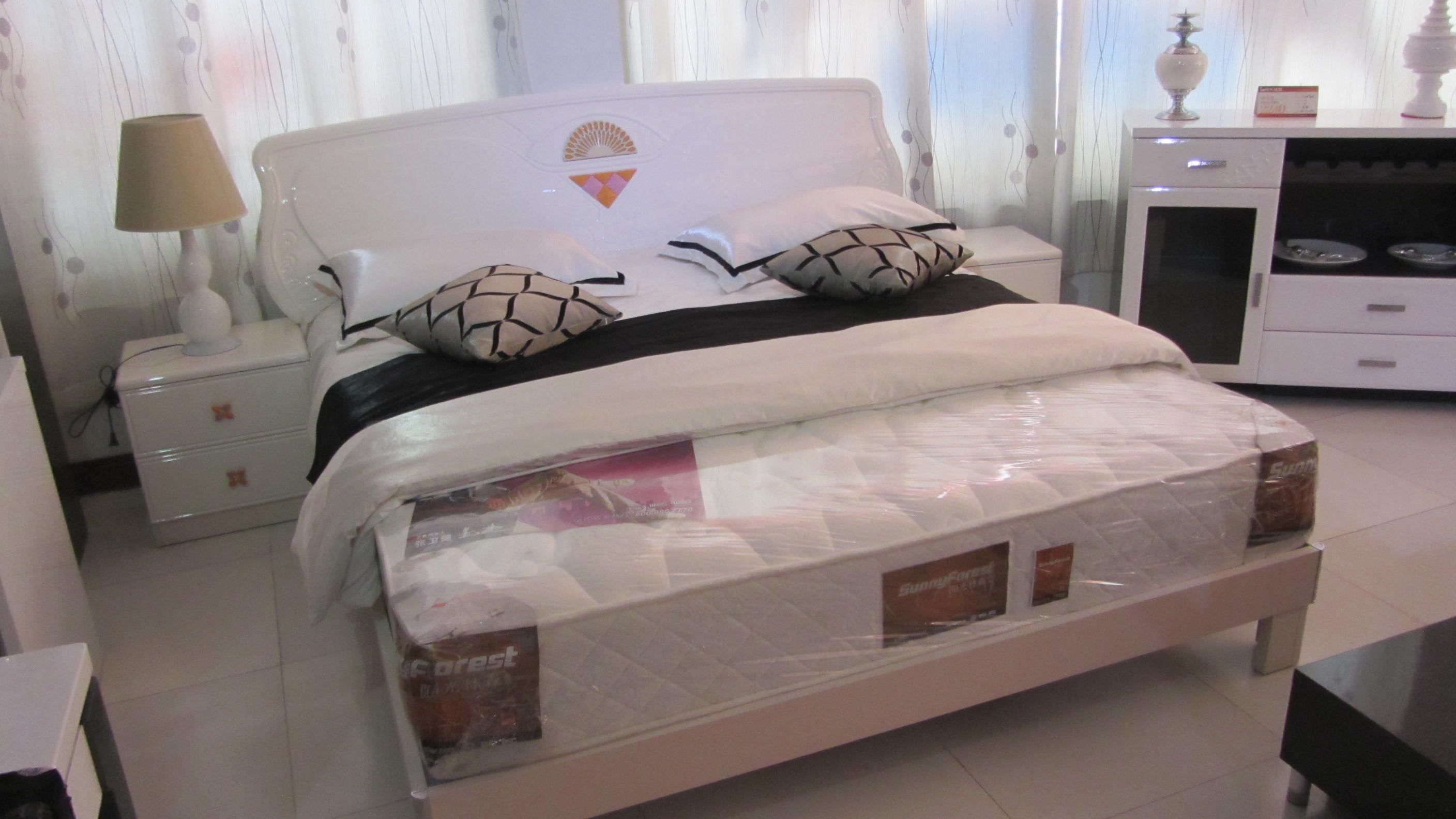 1.8米大床仅需880元