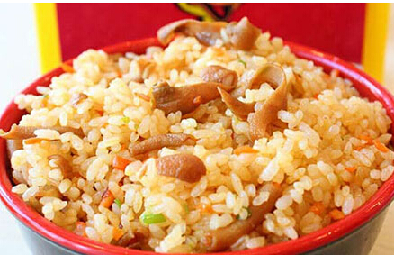 绝味鸭肠炒饭15元/桶    绝味鸭腿炒饭15元/桶  绝味鸭心炒饭15元