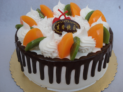 88元团购11寸原价128元的生日蛋糕,转发朋友圈后使用.