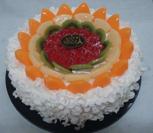 128元团购原价188元的15寸生日蛋糕(多款可选),转发朋友圈后使用,1周