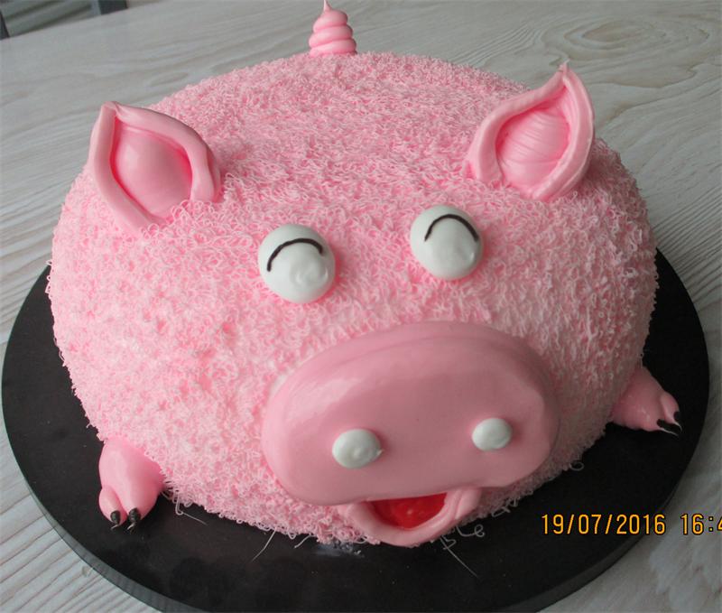 卡通粉红猪蛋糕