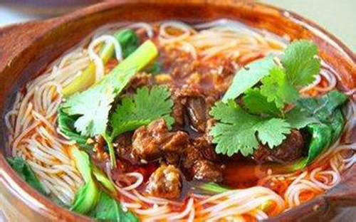 骨汤米线(麻辣,三鲜)