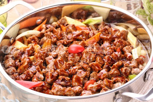 焖锅牛肉