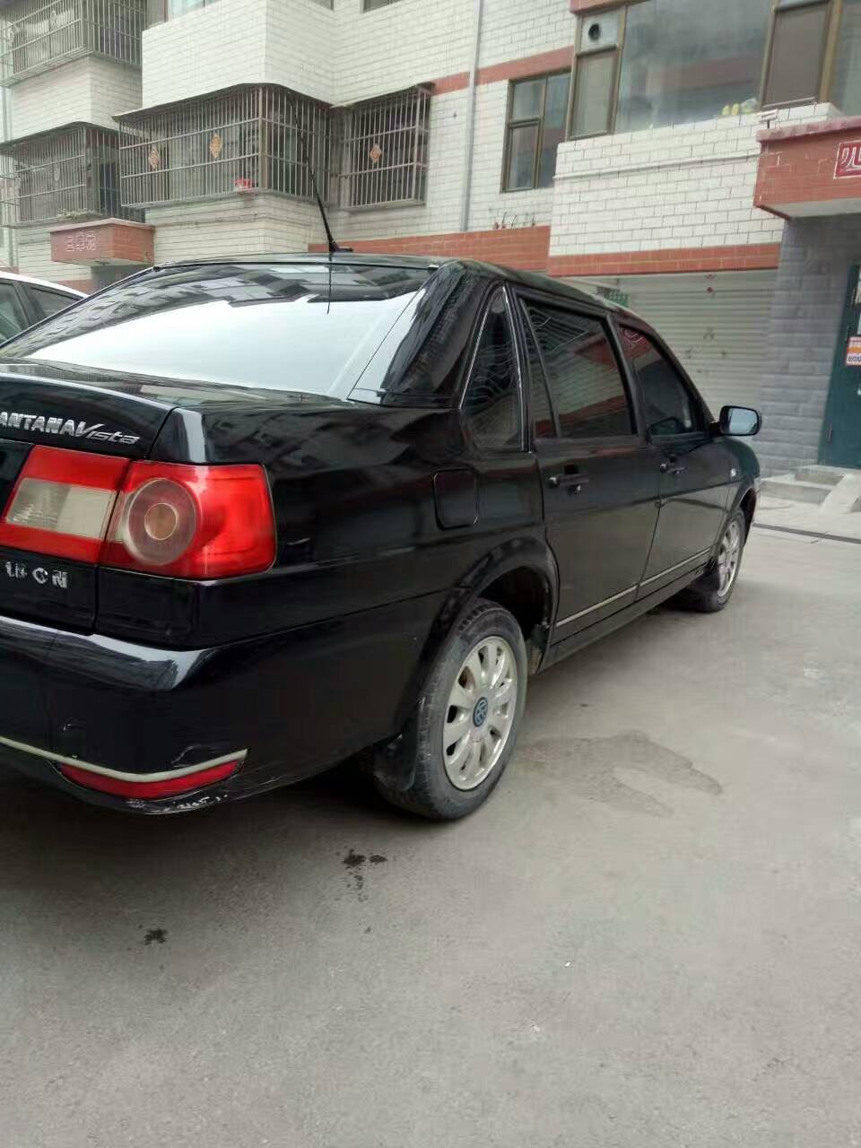 精品桑塔纳志俊(外号桑塔纳4000)