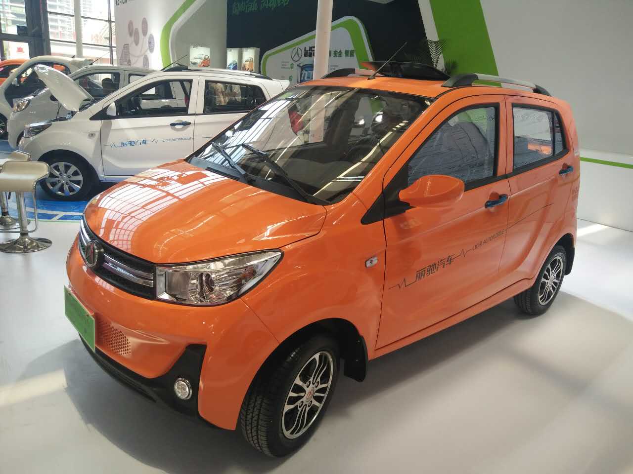 丽驰电动 gd04f(v5 智能四轮电动车(纯电动)