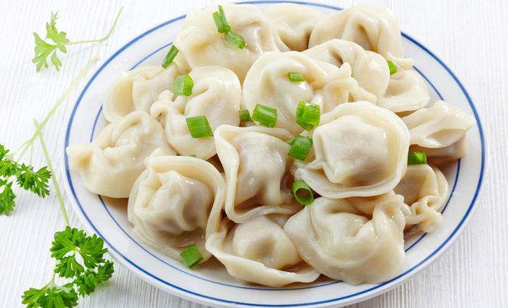 猪肉大葱饺子     12元/份