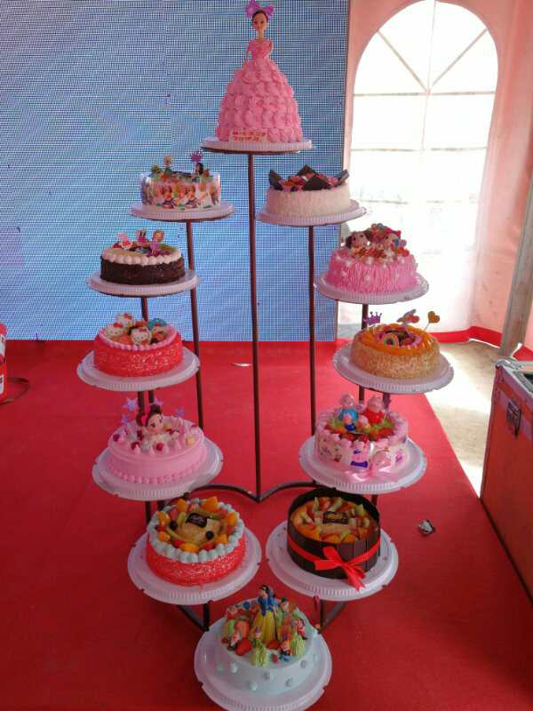 十二层生日蛋糕