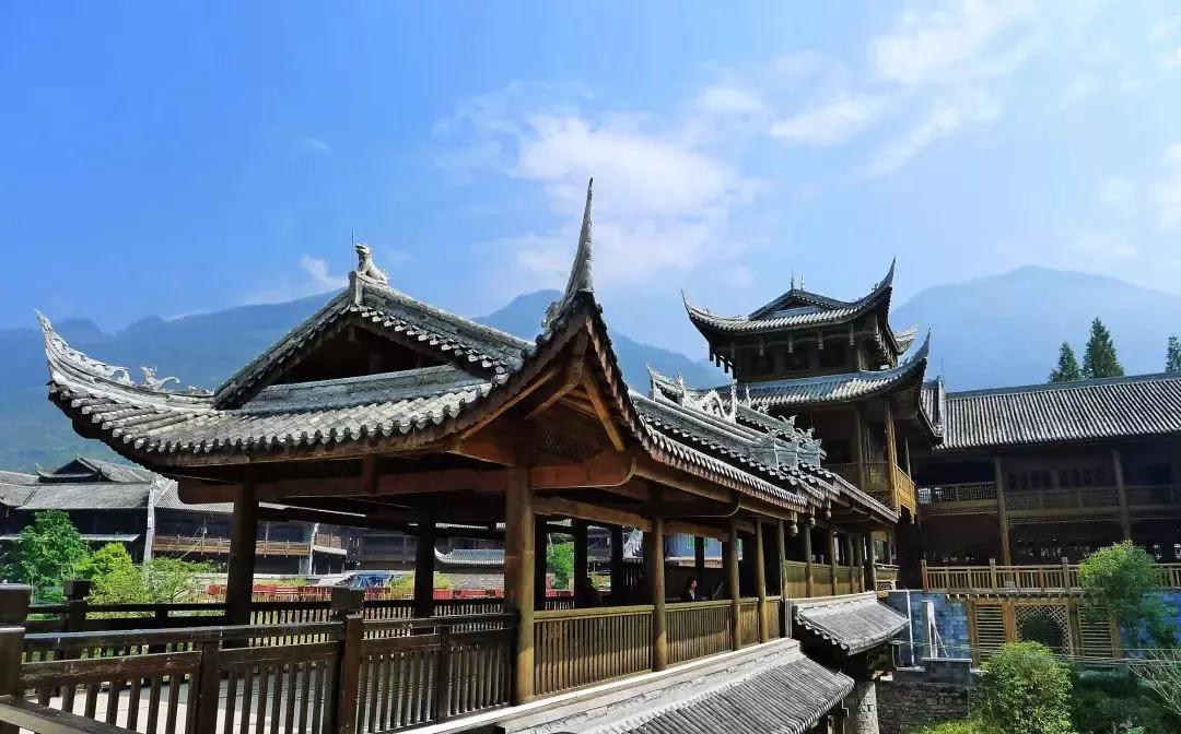 黔江濯水古镇欢迎您