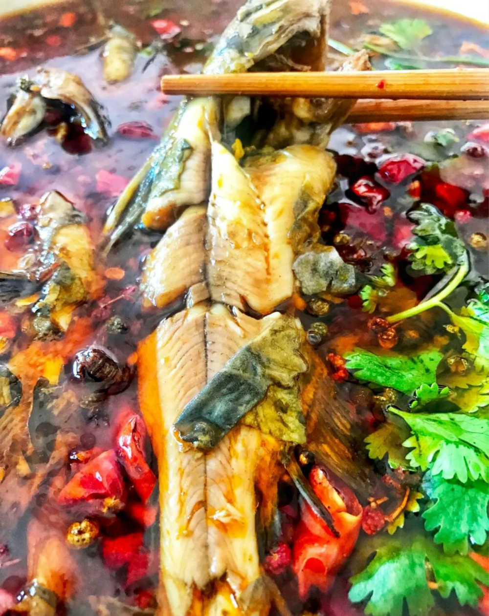 9元抢购原价98元王阿婆黄辣丁火锅套餐.足足2斤黄辣丁!数量有限