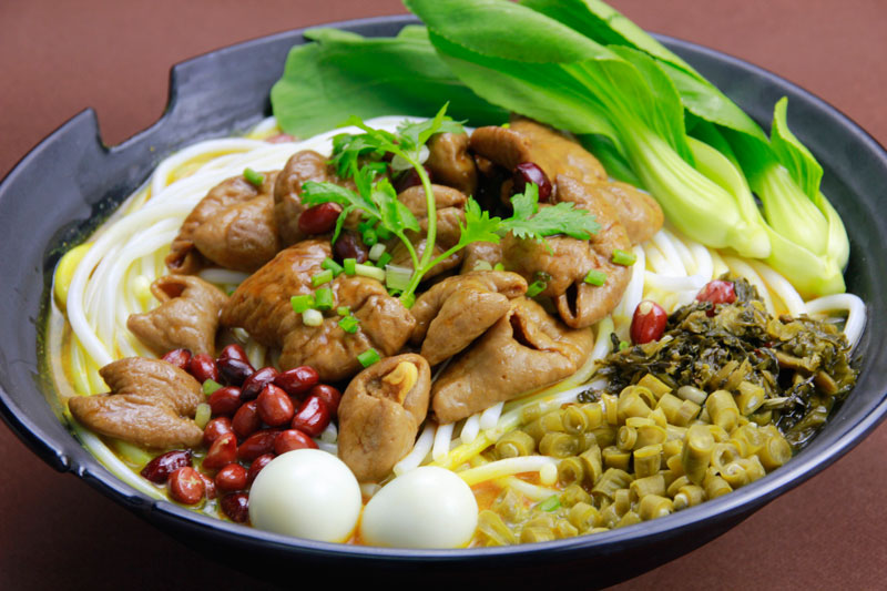 老坛酸菜肥肠米线